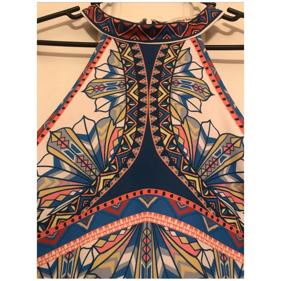 Multi-colored Geometric pattern Mini - Picture 2 of 4